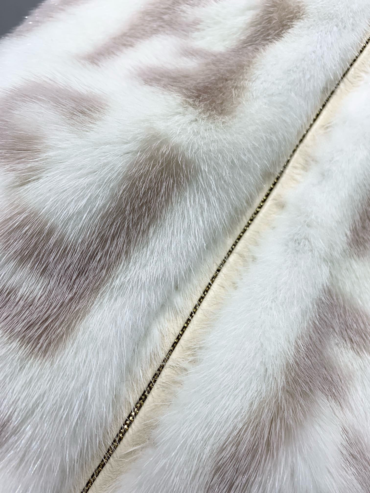 Fendi Bomber jacket
White mink bomber