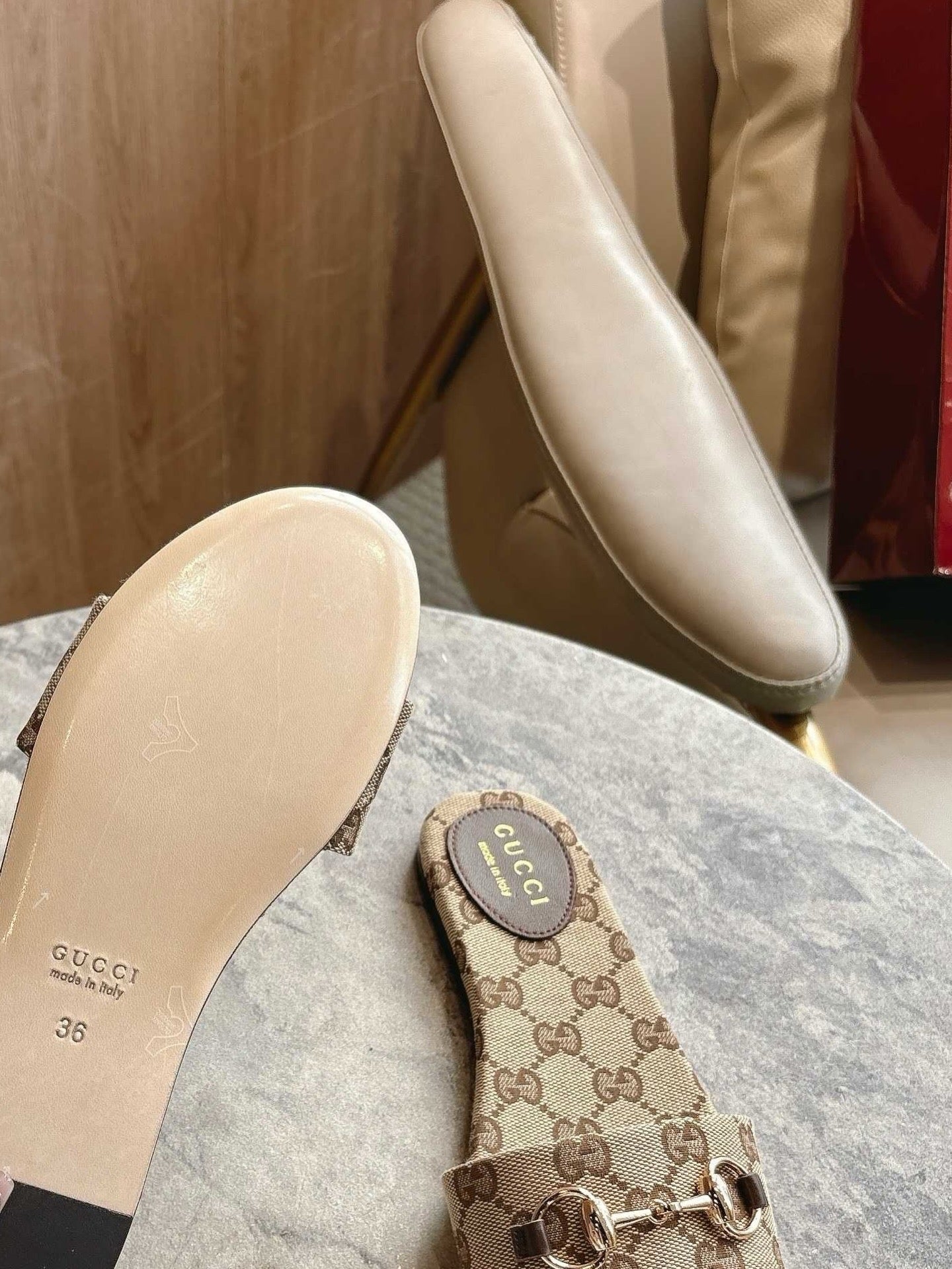 Gucci Women's mule with horsebit