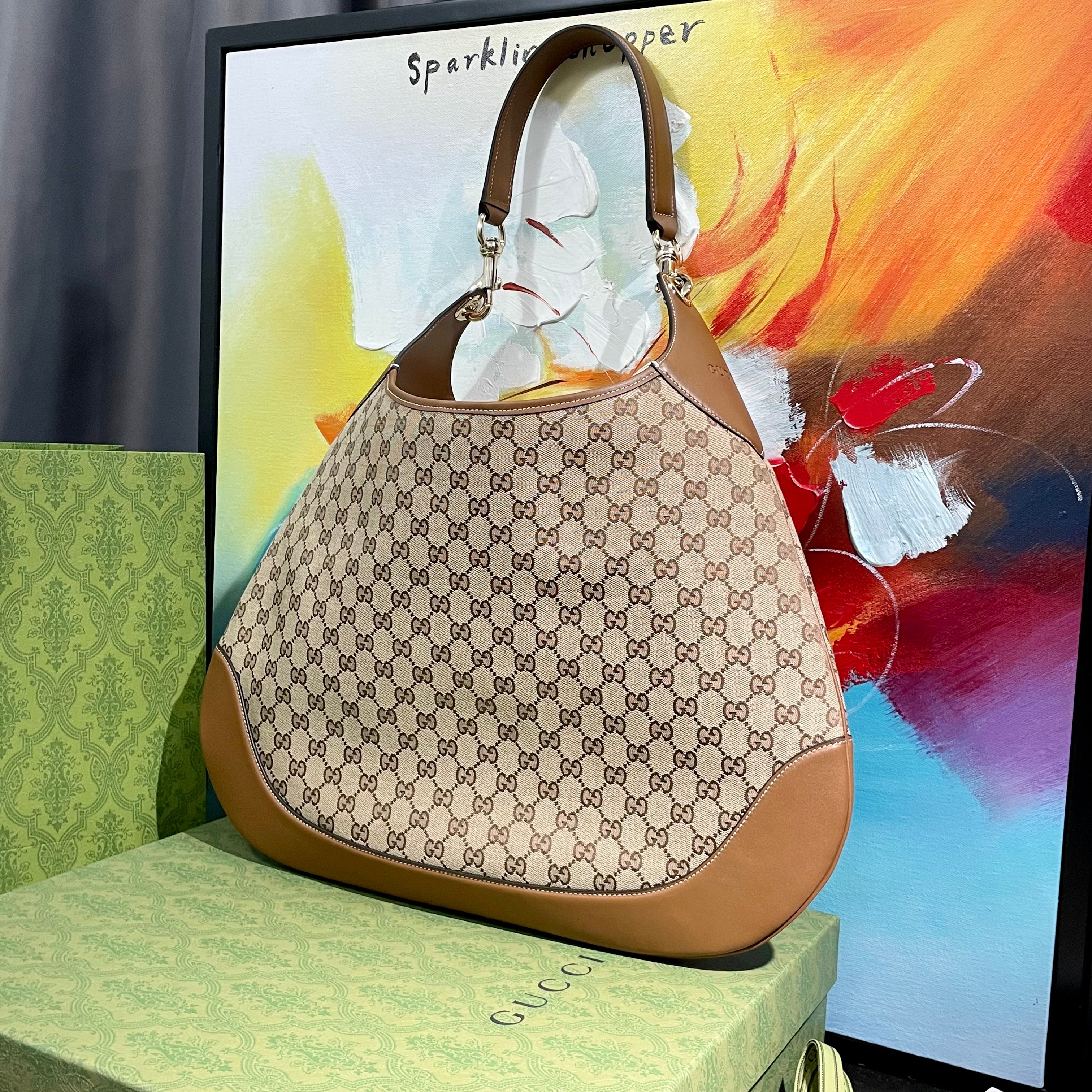 Gucci B large shoulder bag