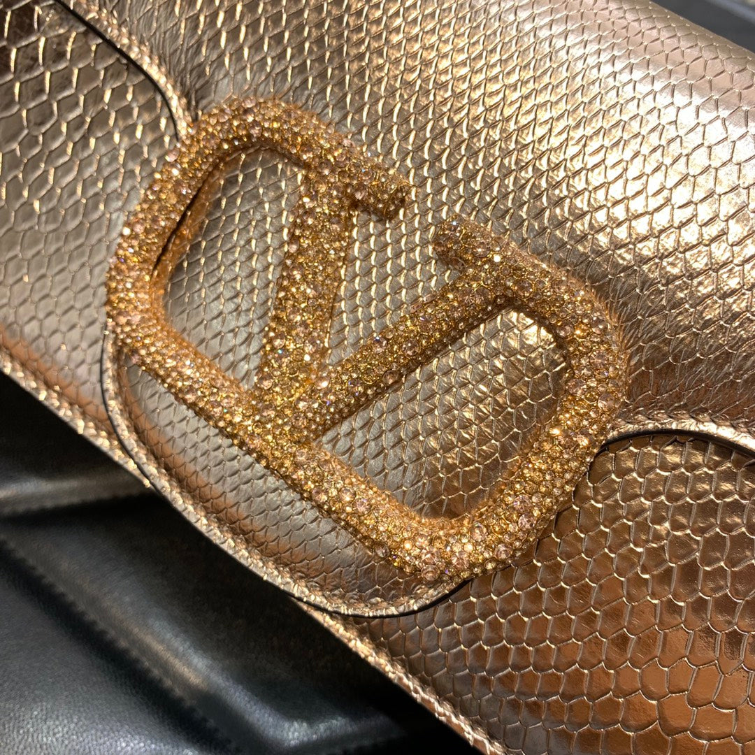 Valentino Garavani loco bag