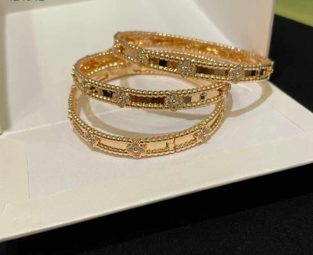 Vancleef bracelet